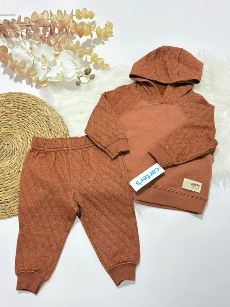 Sudadero color cafe y pants color cafe · talla 12 Meses